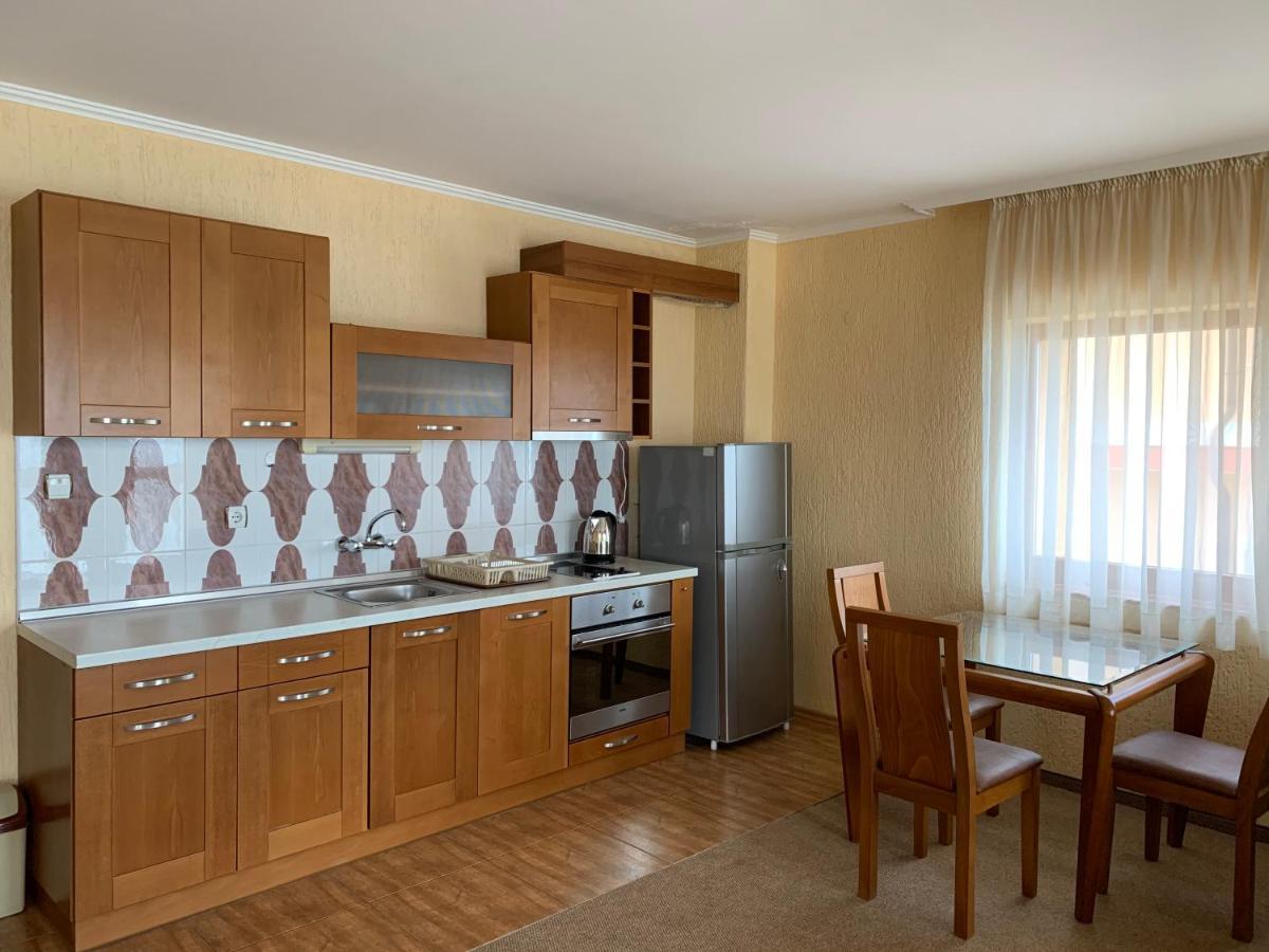 Elizabeth Beach Apartments Несебир Екстер'єр фото